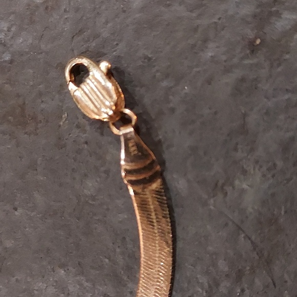 Milor 14k Solid Gold Herringbone Chain 10.7 Grams - Picture 8 of 13